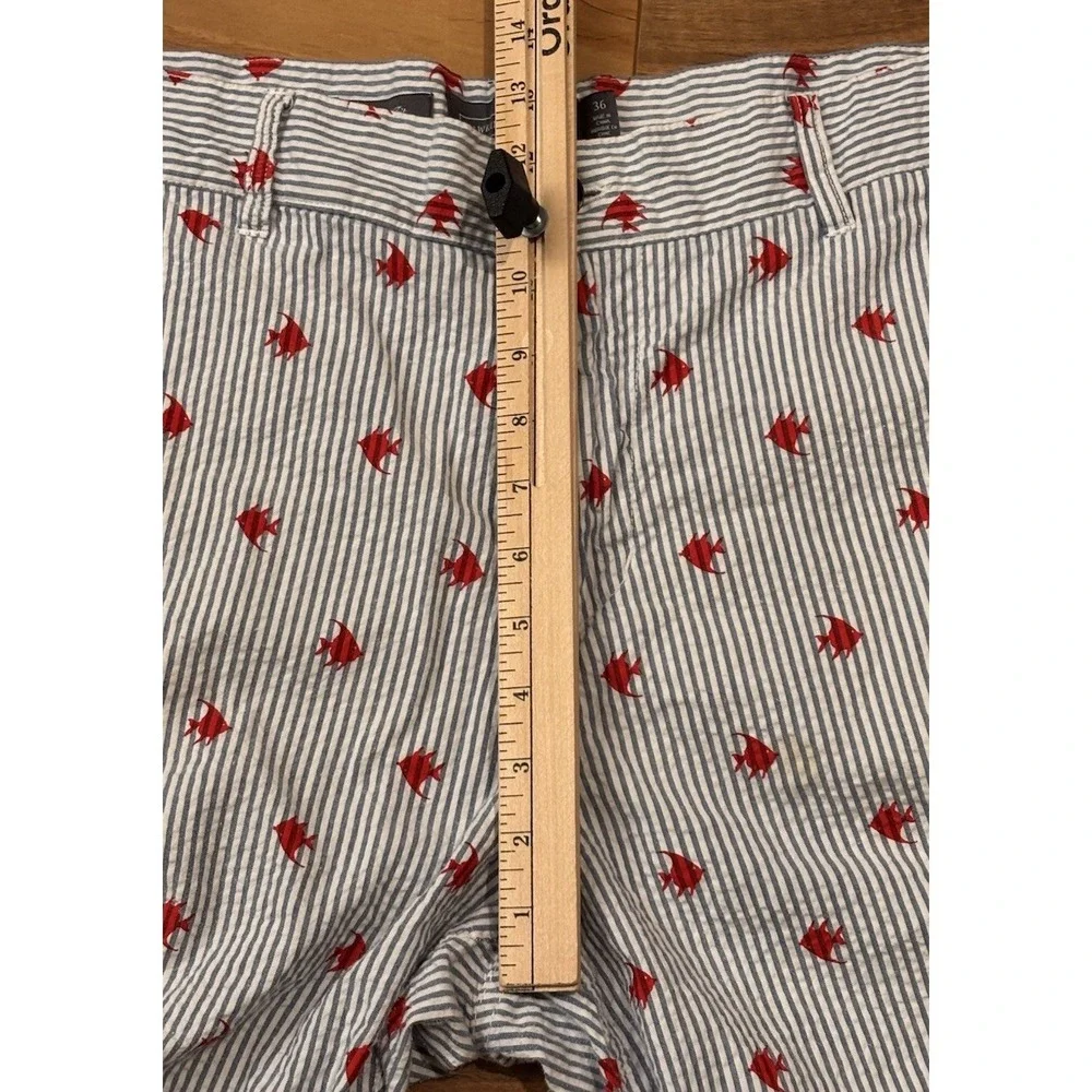 Hawkings McGill Mens 36 Blue White Cotton Seersucker Shorts Red Fish Motif